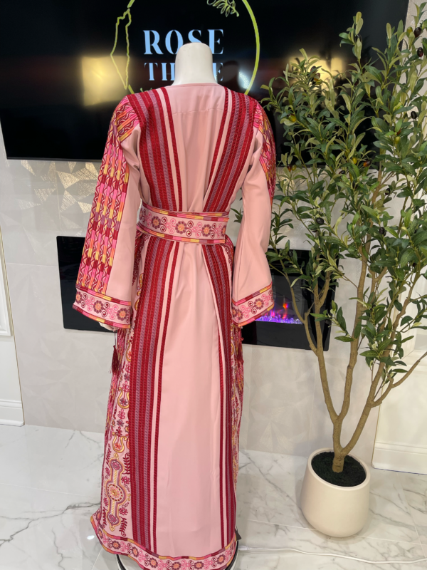 Farah Thobe - Image 2