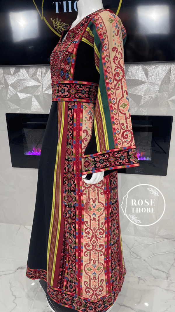 Ruba Thobe - Image 2