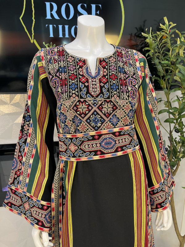 Al Jamila in Black - Image 2