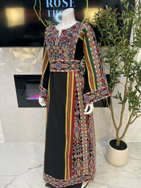 Al Jamila in Black - Image 3